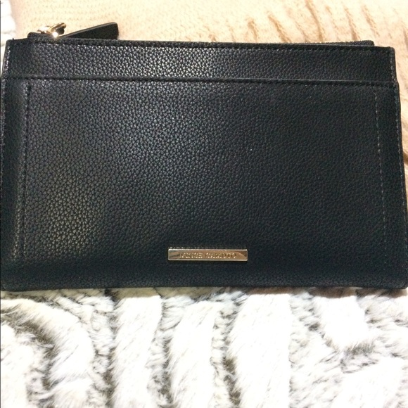 VINCE CAMUTO Expandable Wristlet/Wallet Combo - Picture 4 of 8